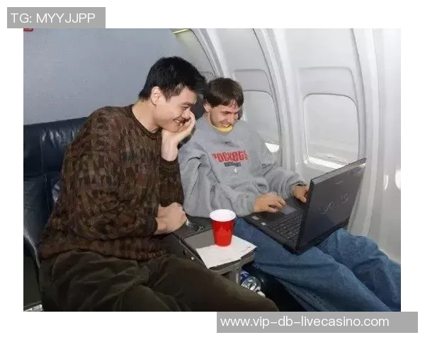 从恶作剧到挚友泰勒与姚明的50个麻辣鸡翅情谊之旅 从恶作剧到挚友泰勒与姚明的50个麻辣鸡翅情谊之旅